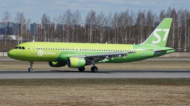 RA-73423:Airbus A320-200:S7 Airlines